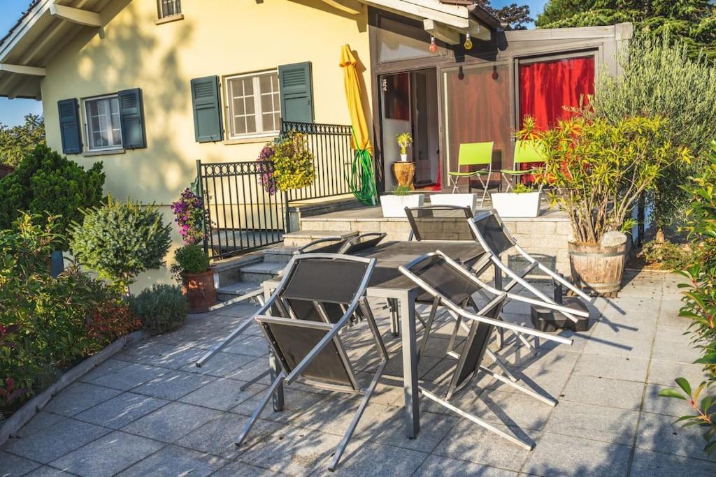 Cheerful Villa With Fireplace, Bath-Tub And Garden Noville Exterior photo